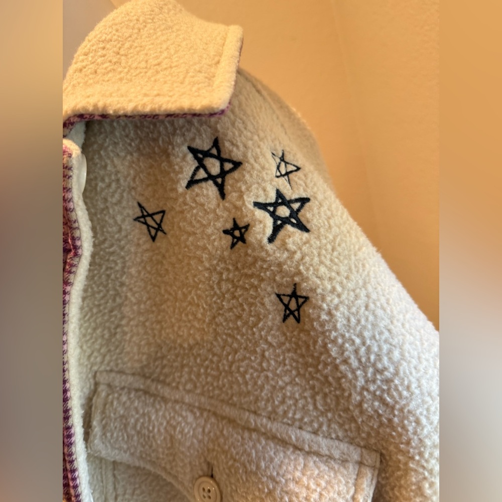 Obey Cream Sherpa Jacket with Embroidered Detail - Picture 15 of 16